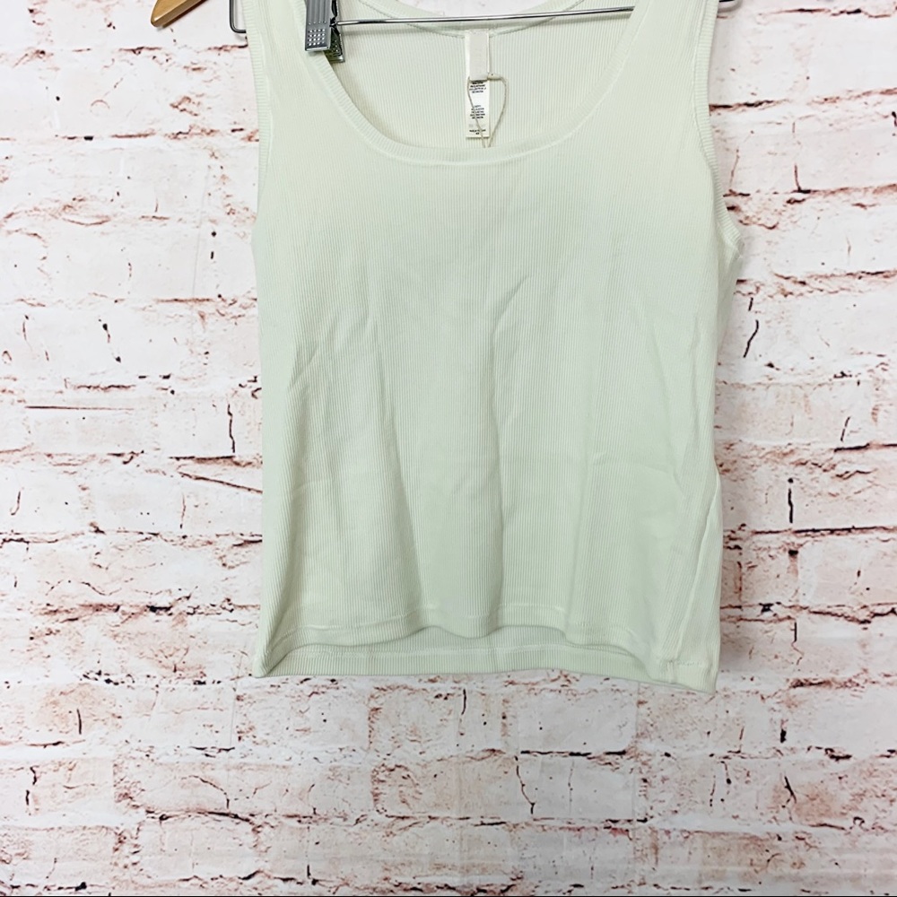SKIMS Bone Ribbed Cotton Tank - Picture 7 of 12